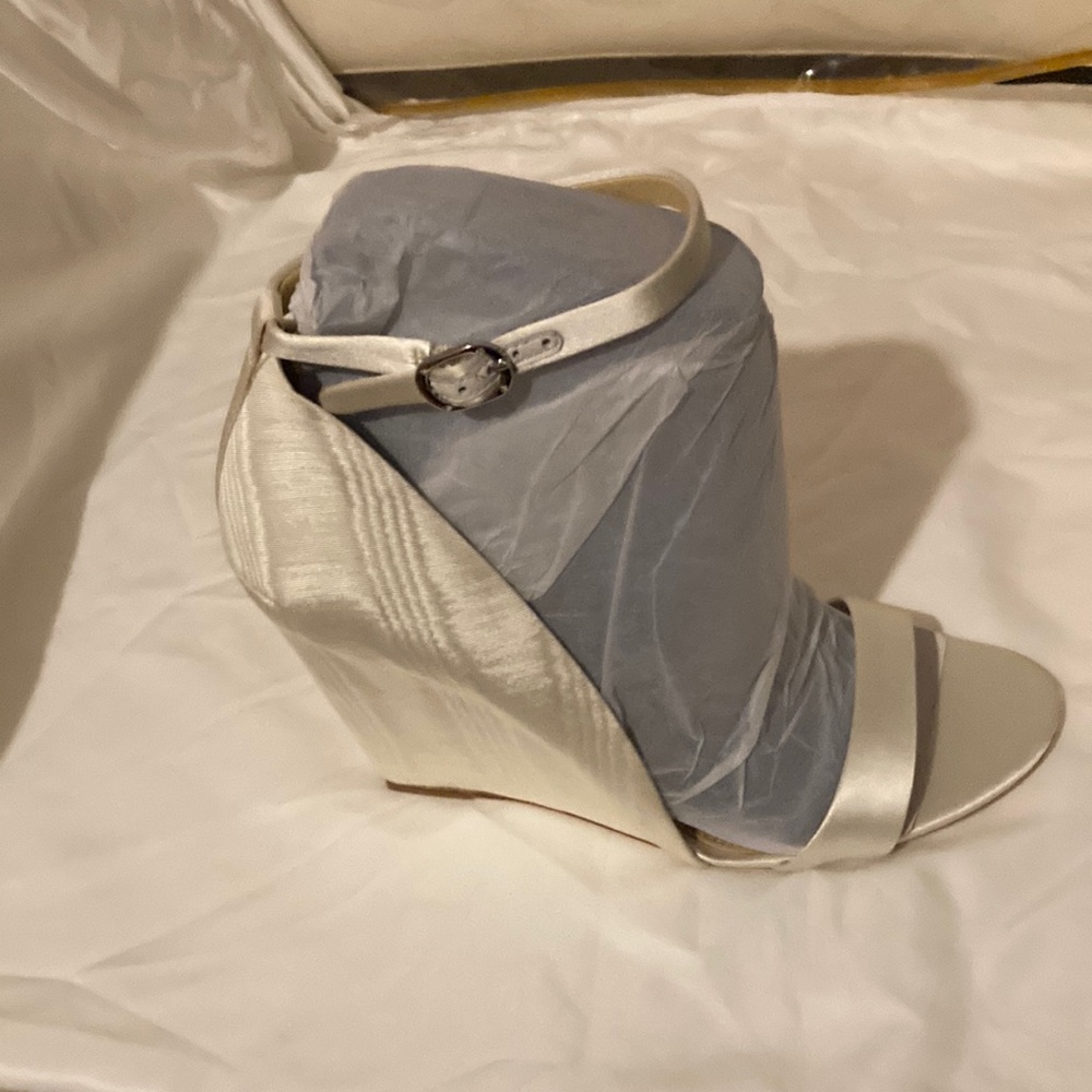 Imagine Vince Camino shoes